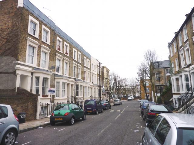 			GARDEN FLAT!, 1 Bedroom, 1 bath, 1 reception Flat			 Kingsdown Road, ARCHWAY
